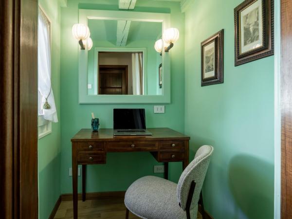 FORESTERIA di PALAZZO RADICI : photo 6 de la chambre suite junior