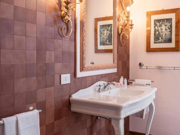 FORESTERIA di PALAZZO RADICI : photo 9 de la chambre chambre double deluxe