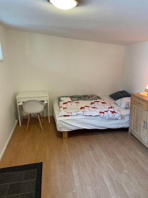 Rundvejen Guest House : photo 9 de la chambre chambre triple avec terrasse