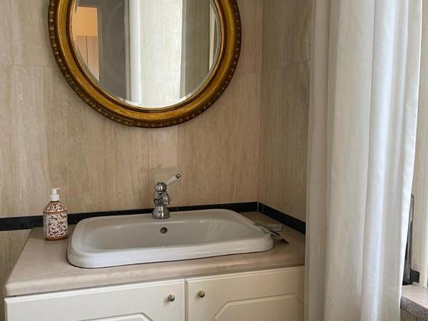 4 Corone : photo 2 de la chambre chambre double avec salle de bains privative