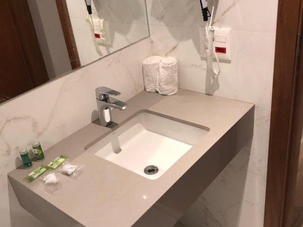 Regency Copacabana Hotel : photo 10 de la chambre chambre deluxe