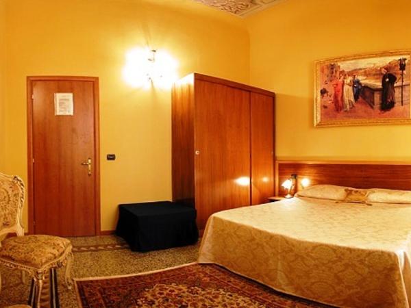 La Luna Guest House : photo 1 de la chambre chambre triple