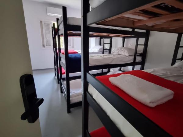 Oh! Madalena Hostel : photo 1 de la chambre lit simple dans dortoir mixte