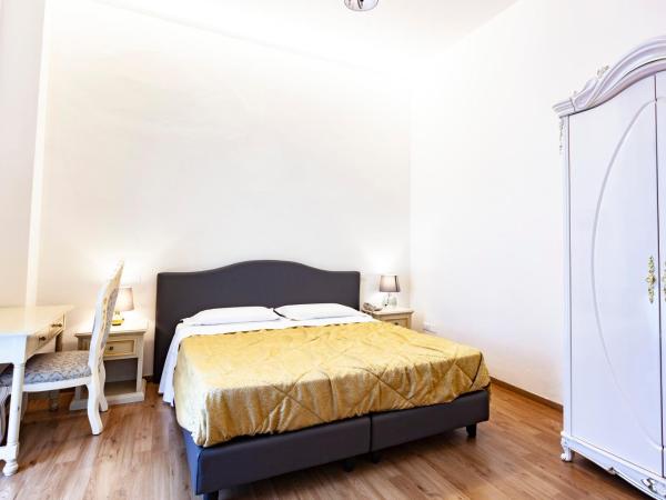 Hotel St. James : photo 6 de la chambre chambre double ou lits jumeaux supérieure