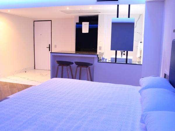 WeEnjoy Hotels Grand Prix Aeropuerto CDMX : photo 10 de la chambre suite standard