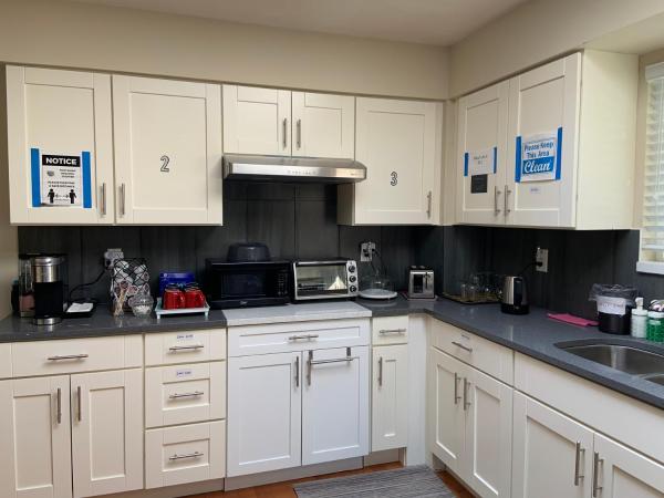 Orchid House near Vancouver YVR Airport : photo 6 de la chambre double room with shared bathroom (room 2)