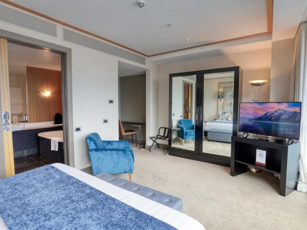 Marsden Viaduct Hotel : photo 4 de la chambre chambre lit king-size de luxe - vue sur port de plaisance