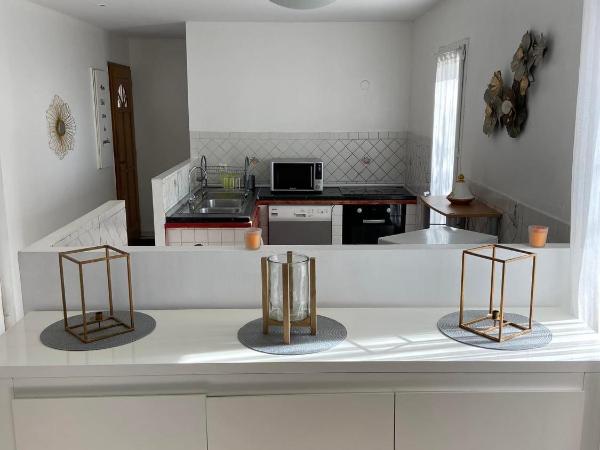 Maison Sainte Marthe : photo 2 de la chambre chambre double avec salle de bains privative