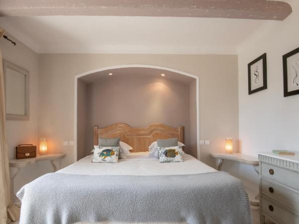 Hotel Les Messugues : photo 6 de la chambre chambre double de luxe avec terrasse ou balcon