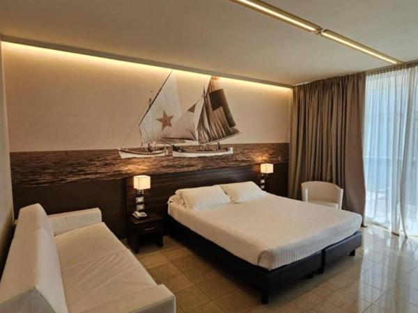 Mercure Rimini Lungomare : photo 7 de la chambre superior double room with terrace - side sea view