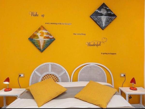 Casa Sharon appartamento vista mare ad Olbia : photo 7 de la chambre chambre double avec salle de bains privative