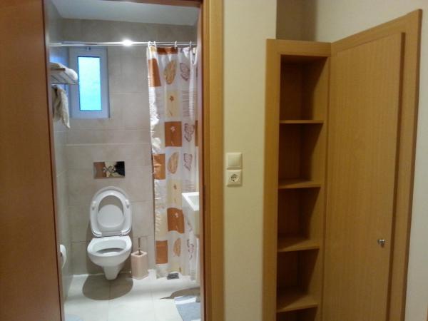 International Hotel : photo 3 de la chambre chambre simple sans balcon - demi sous-sol