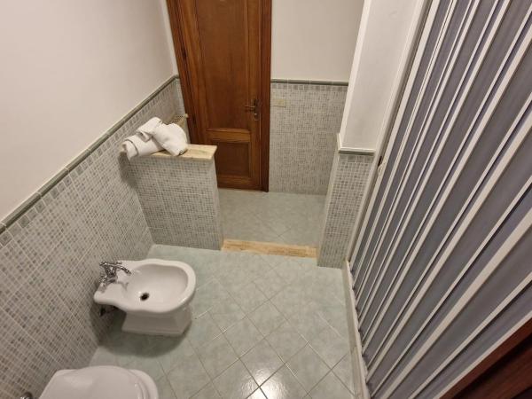 Villa Margot Mondello : photo 4 de la chambre chambre double standard