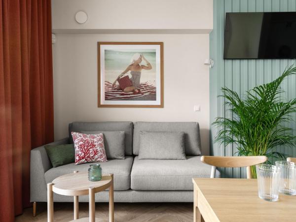 Baltic Wave Boutique Apartments with sauna and gym : photo 5 de la chambre two-bedroom superior suite with balcony