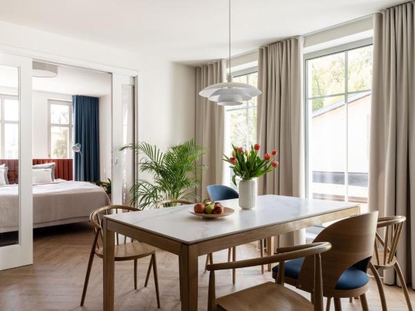 Baltic Wave Boutique Apartments with sauna and gym : photo 8 de la chambre suite lit king-size