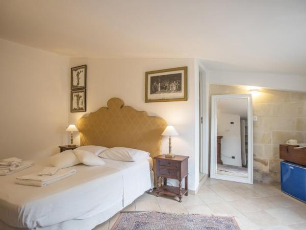 Chiesa Greca - SIT Rooms & Apartments : photo 1 de la chambre chambre double deluxe avec balcon
