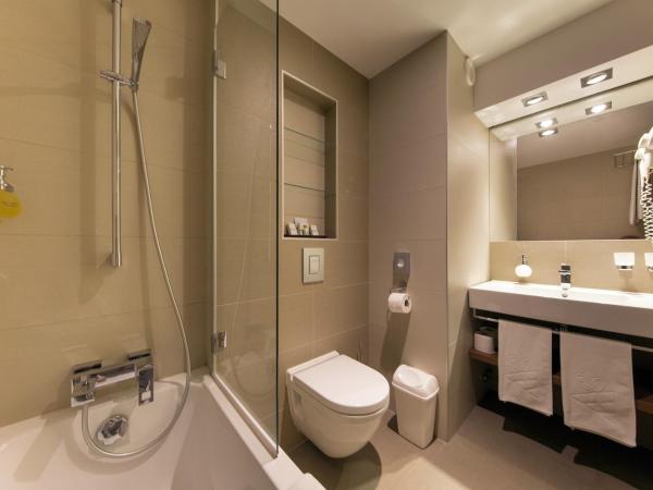 Boutique Hotel Victoria Budapest : photo 3 de la chambre chambre double ou lits jumeaux - vue sur rivière