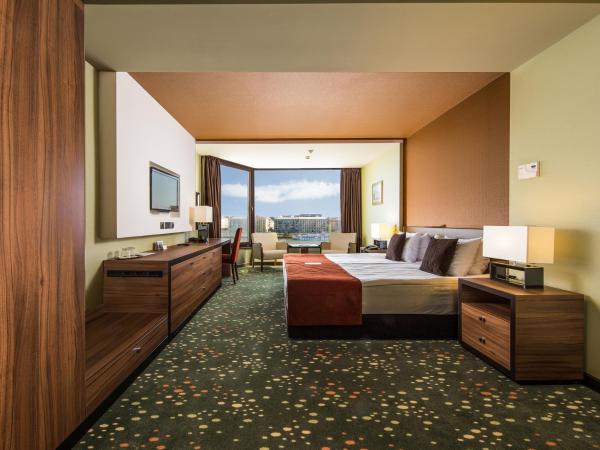 Boutique Hotel Victoria Budapest : photo 8 de la chambre chambre double ou lits jumeaux - vue sur rivière