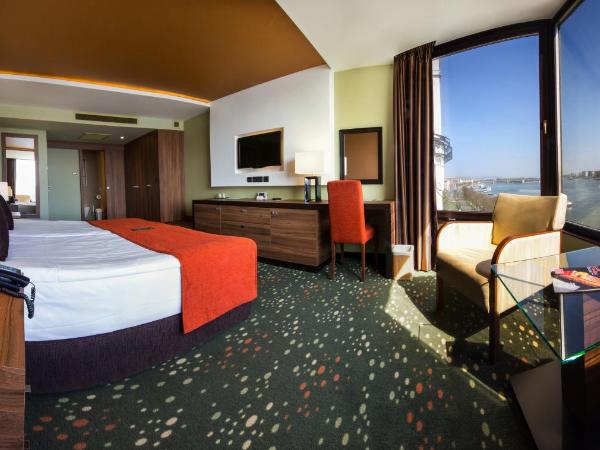 Boutique Hotel Victoria Budapest : photo 2 de la chambre chambre double ou lits jumeaux - vue sur rivière