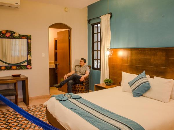 Hotel Marionetas : photo 3 de la chambre chambre lit king-size