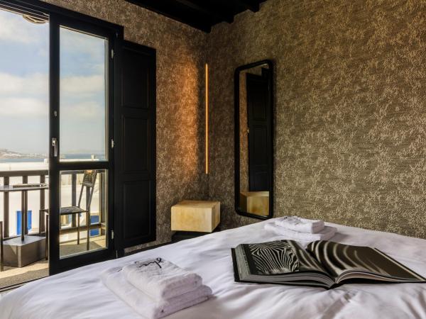 She Mykonos Boutique Hotel : photo 8 de la chambre chambre double deluxe avec balcon - vue sur mer