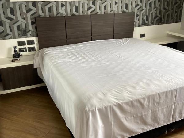 Studio no Hotel Bristol 500 - Bairro Batel : photo 7 de la chambre studio lit king-size deluxe