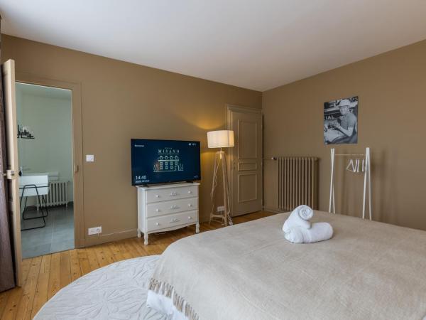 Villa Misano : photo 1 de la chambre chambre double avec salle de bains privative
