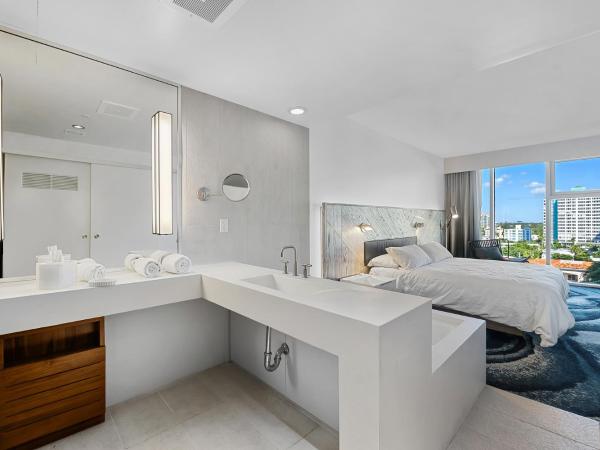 The W Beachfront Condo Retreat : photo 8 de la chambre appartement 2 chambres