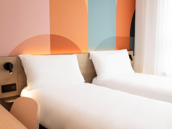 B&B HOTEL Namur : photo 2 de la chambre chambre lits jumeaux