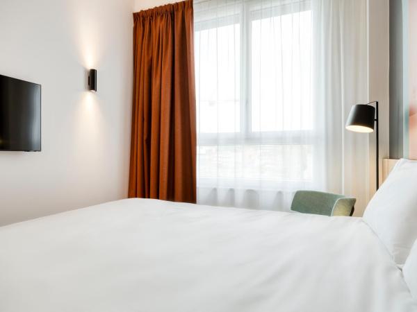 B&B HOTEL Namur : photo 3 de la chambre chambre double supérieure