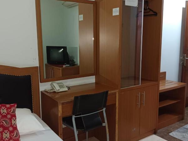Karsa Utama Hotel : photo 8 de la chambre chambre double ou lits jumeaux supérieure