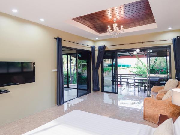 Siray Green Resort : photo 3 de la chambre chambre familiale avec balcon