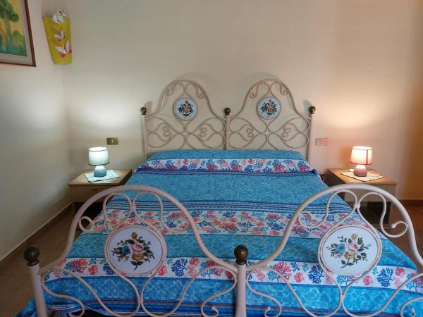 Agriturismo Agrisole : photo 8 de la chambre chambre double - vue sur jardin