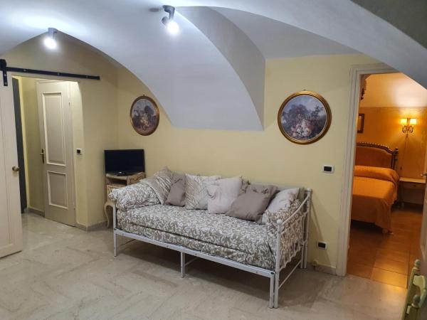 Ai Savoia B&B - Guest House : photo 4 de la chambre appartement