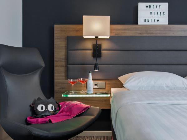 Moxy Copenhagen Sydhavnen : photo 7 de la chambre chambre lit queen-size 