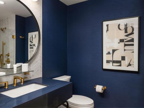 The Ellison, Oklahoma City, a Tribute Portfolio Hotel : photo 1 de la chambre chambre lit king-size - vue sur ville