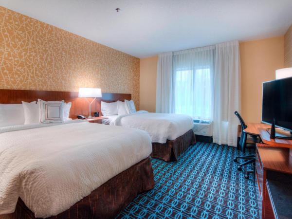 Fairfield Inn & Suites by Marriott Charlotte Airport : photo 1 de la chambre chambre lit queen-size avec 2 lits queen-size