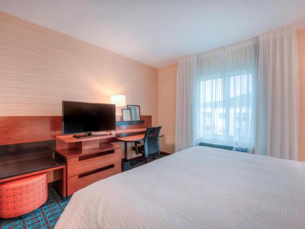 Fairfield Inn & Suites by Marriott Charlotte Airport : photo 1 de la chambre chambre lit king-size