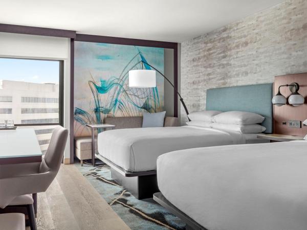 Marriott San Antonio Airport : photo 1 de la chambre chambre avec 2 grands lits queen-size 