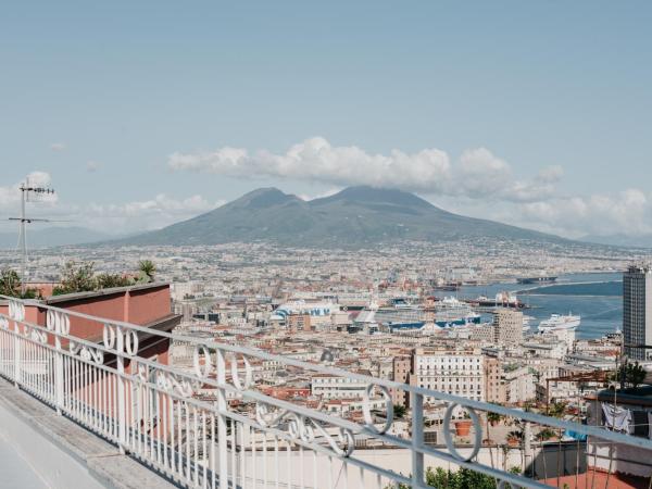 Vista Napoli Residence by Casa Napoletana : photo 5 de la chambre appartement avec terrasse