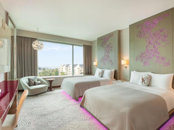 W Singapore - Sentosa Cove : photo 2 de la chambre wonderful room, guest room, 2 double beds