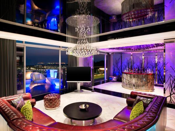 W Singapore - Sentosa Cove : photo 1 de la chambre extreme wow suite, 1 bedroom presidential suite, balcony, top floor, private outdoor pool