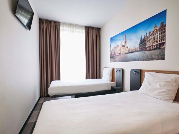 easyHotel Brussels City Centre : photo 5 de la chambre chambre lits jumeaux