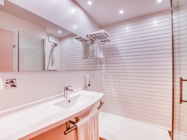 Logis NIMOTEL Hôtel Cosy : photo 3 de la chambre chambre double ou lits jumeaux standard