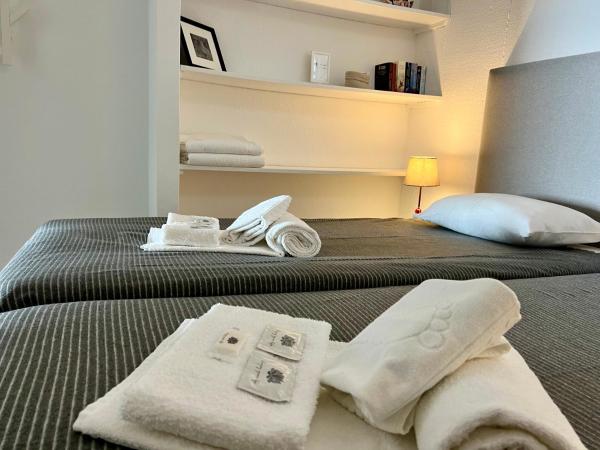 Pine House - Faro Airport, Beach and City Center : photo 3 de la chambre chambre double standard avec salle de bains commune