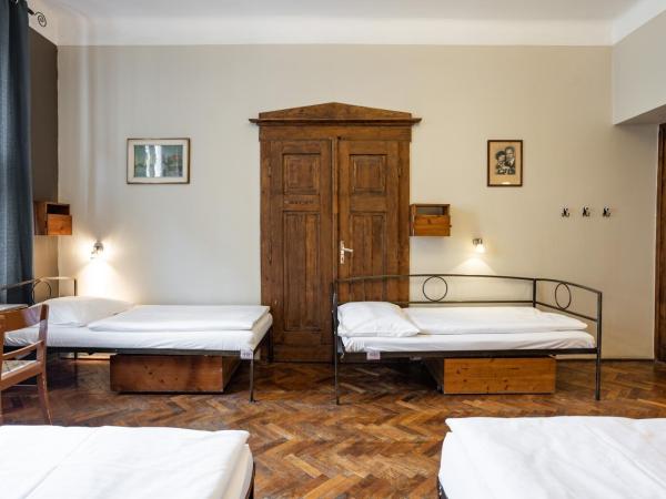 Sir Toby's Hostel : photo 5 de la chambre lit simple dans dortoir mixte de 6 lits