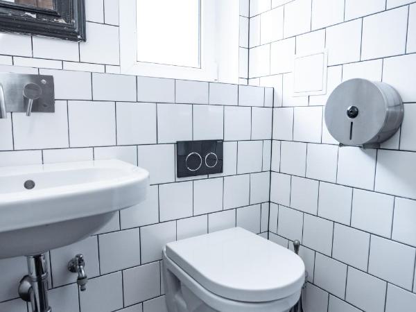 Sir Toby's Hostel : photo 9 de la chambre lit simple dans dortoir mixte de 6 lits