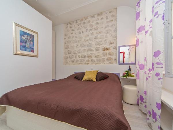 Apartments & Rooms Orlando : photo 3 de la chambre chambre double - annexe