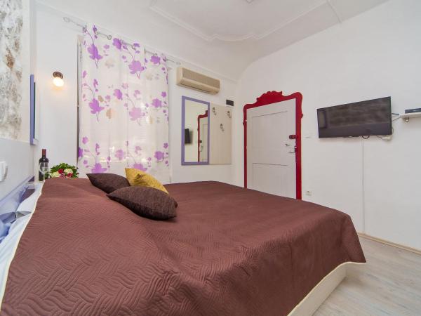 Apartments & Rooms Orlando : photo 4 de la chambre chambre double - annexe