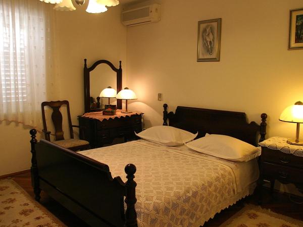 Apartments Belas : photo 6 de la chambre appartement 2 chambres avec terrasse - vue sur montagnes